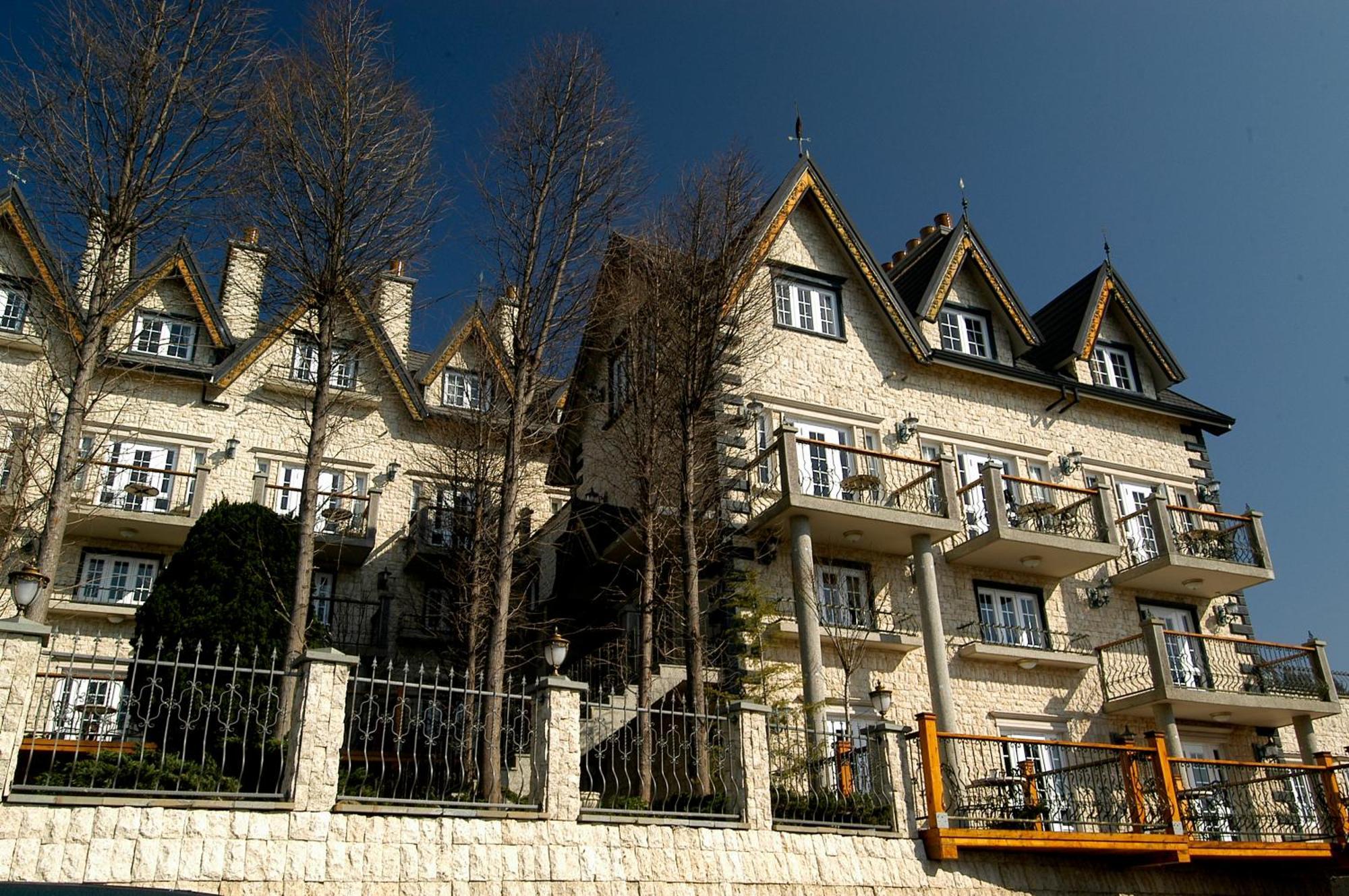 Shangrila Music Villa Ренай Экстерьер фото