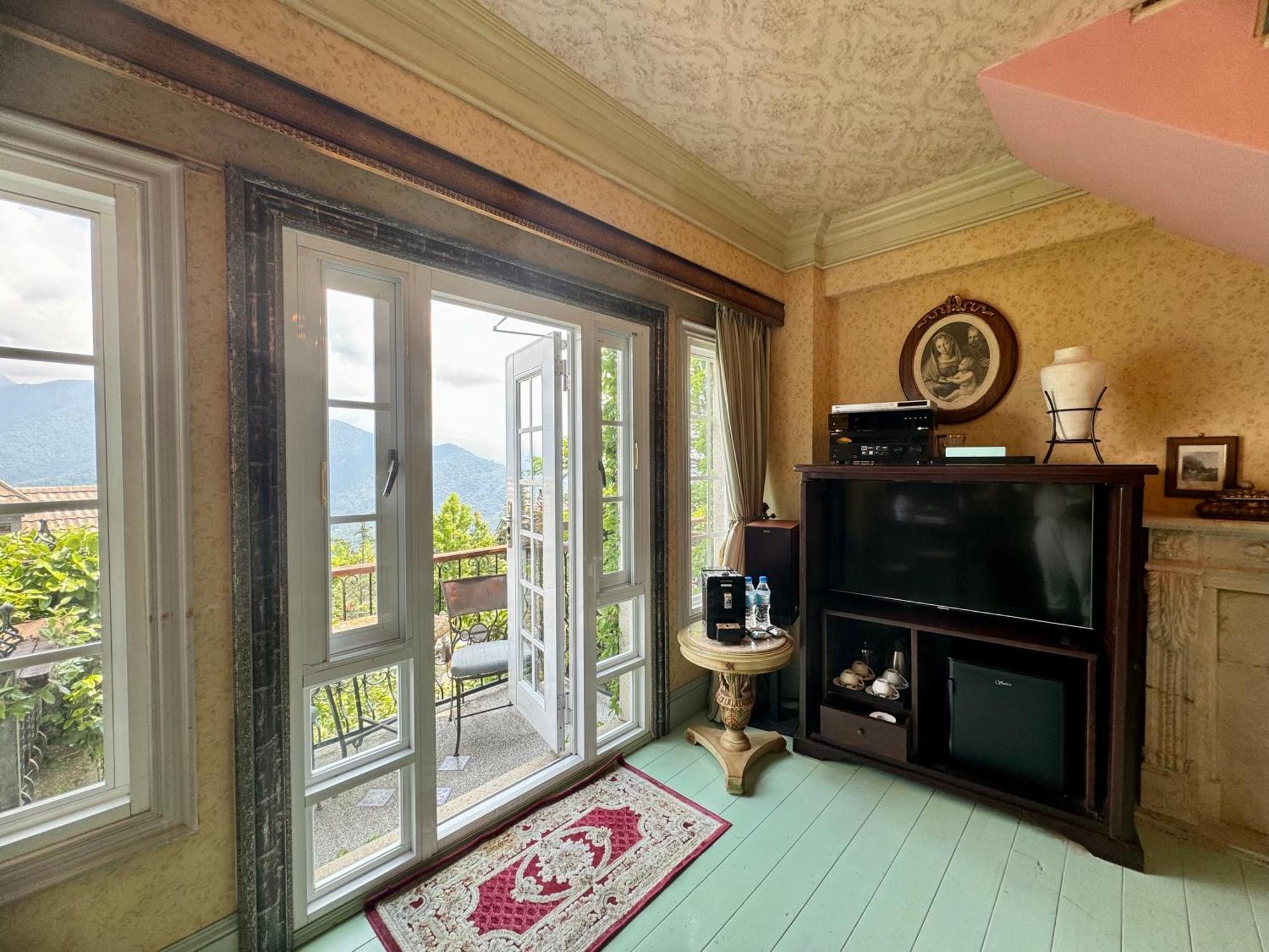 Shangrila Music Villa Ренай Экстерьер фото
